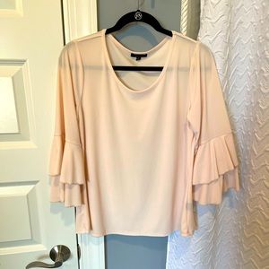 Bell sleeve blouse